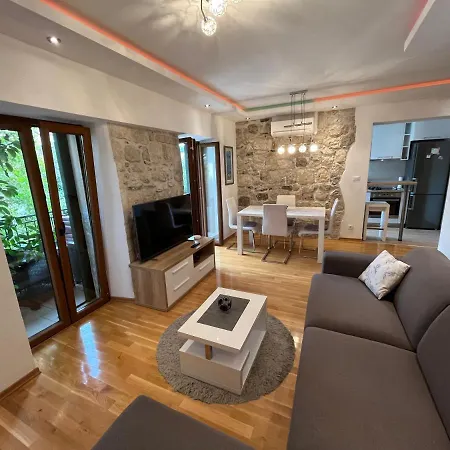 Apartment Old Town Ivo Makarska