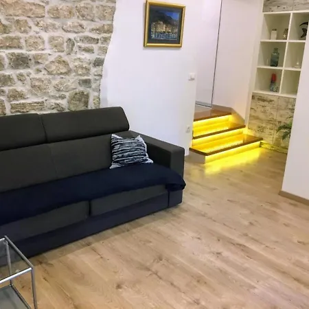 Old Town Ivo Apartment